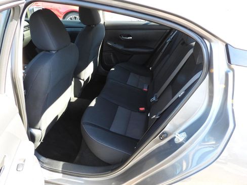 Used 2021 Nissan Sentra SV image 8