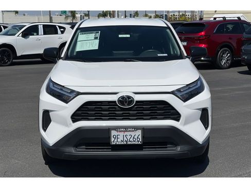 Used 2023 Toyota RAV4 LE image 9