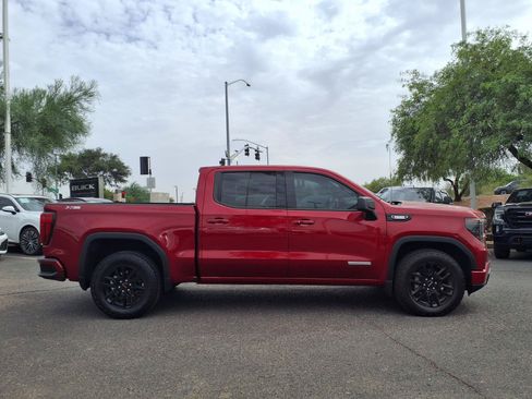 Used 2024 GMC Sierra 1500 Elevation w/ X31 Off-Road Package AWD/4WD image 4