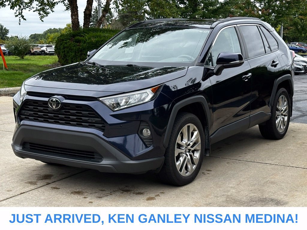 Used 2021 Toyota RAV4 XLE Premium AWD/4WD image 7
