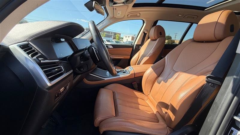 Used 2021 BMW X7 xDrive40i w/ Premium Package 2 AWD/4WD image 25