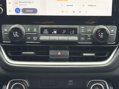 Used 2024 Toyota Grand Highlander XLE image 24