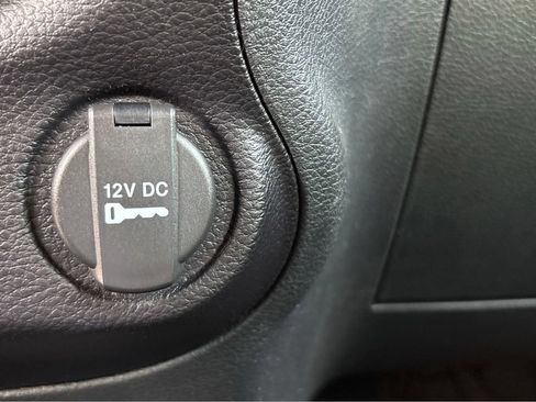 Used 2016 Jeep Wrangler Sport w/ Quick Order Package 24S AWD/4WD image 11