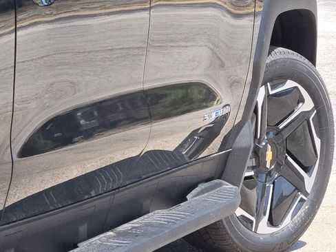 New 2026 Chevrolet Silverado EV LT image 11