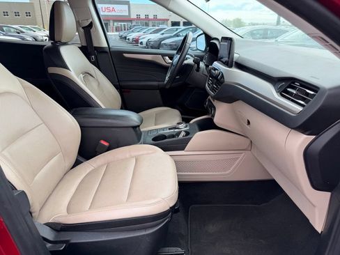Used 2022 Ford Escape SEL FWD image 9