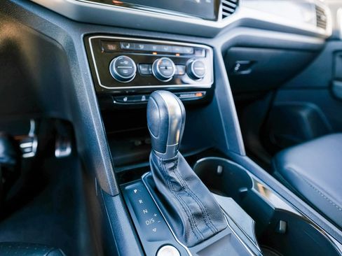 Used 2019 Volkswagen Atlas SEL R-Line image 20