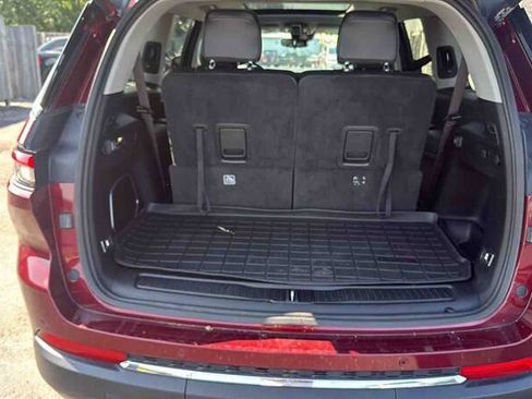 Used 2021 Jeep Grand Cherokee L Limited AWD/4WD image 19