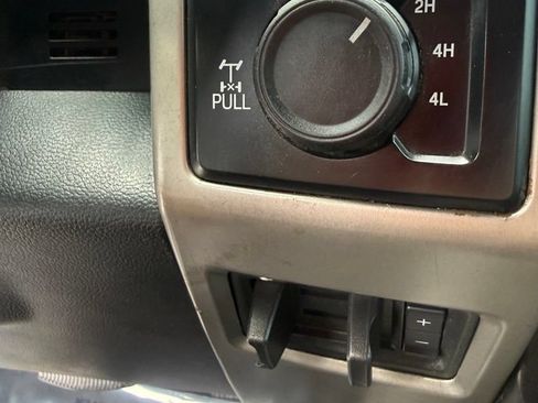 Used 2018 Ford F250 Lariat w/ Lariat Value Package AWD/4WD image 19