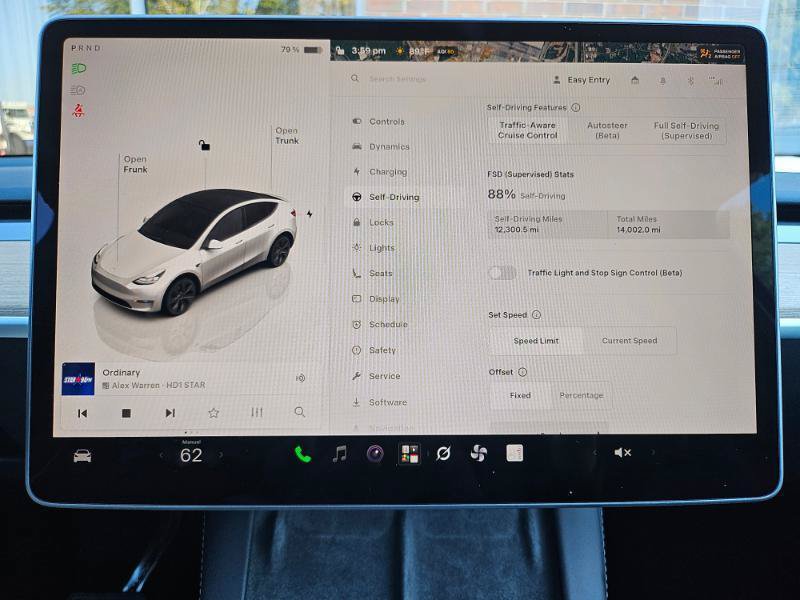 Used 2025 Tesla Model Y Long Range AWD/4WD image 49