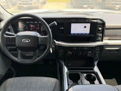 Used 2024 Ford F250 XLT w/ FX4 Off-Road Package image 14