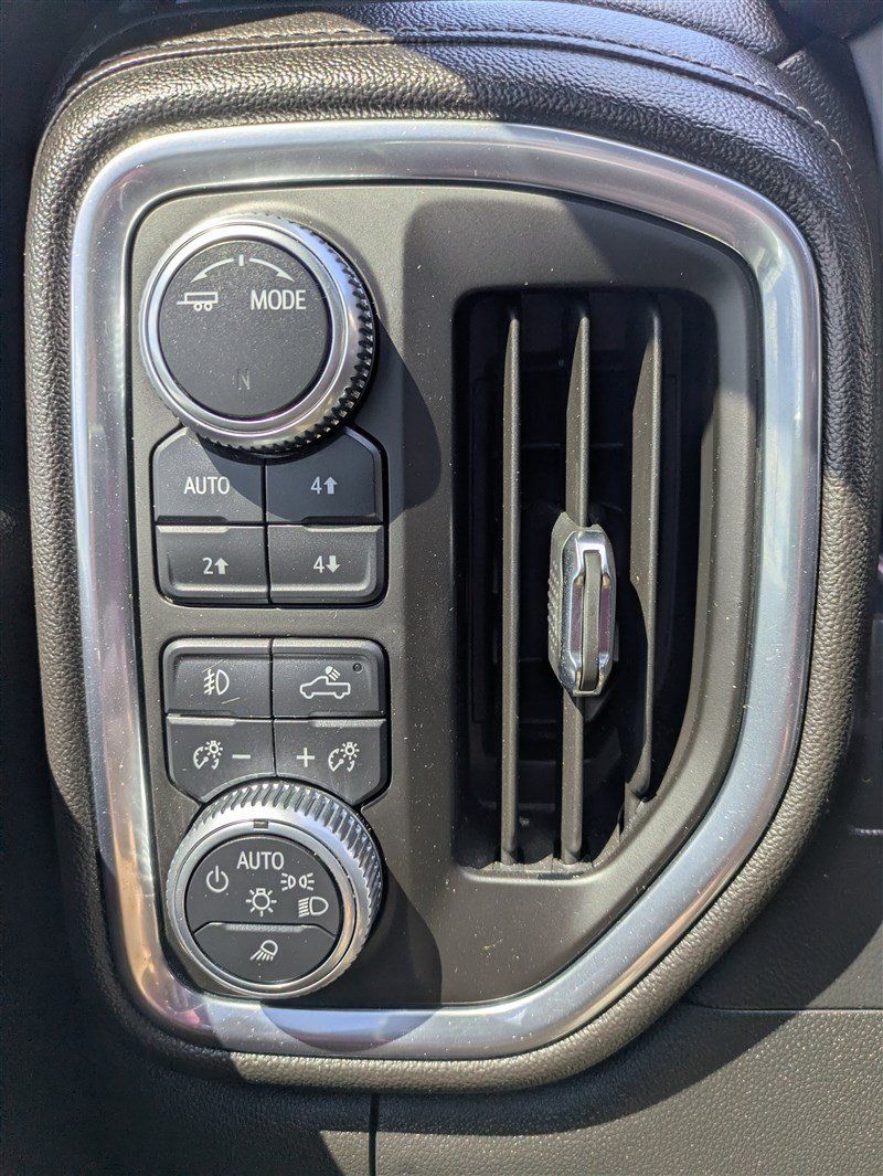 Used 2020 GMC Sierra 3500 Denali w/ Denali Ultimate Package AWD/4WD image 31
