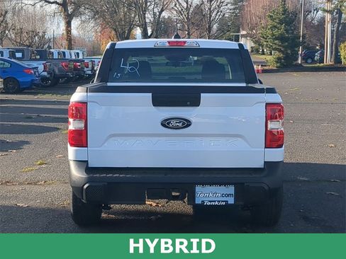 New 2025 Ford Maverick XL image 4