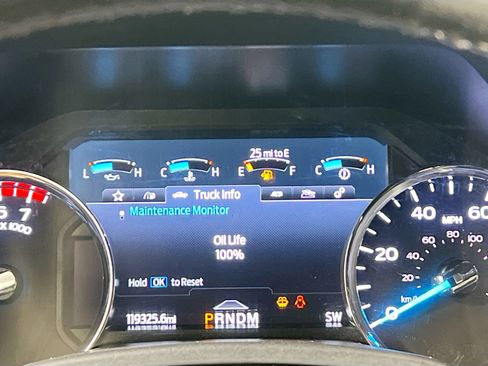 Used 2021 Ford F250 Platinum w/ Tremor Off-Road Package AWD/4WD image 22