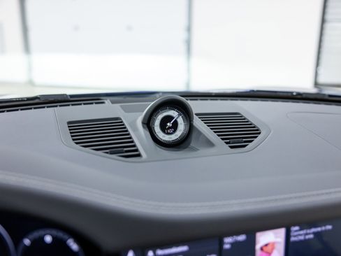 Used 2021 Porsche 911 Turbo S image 42