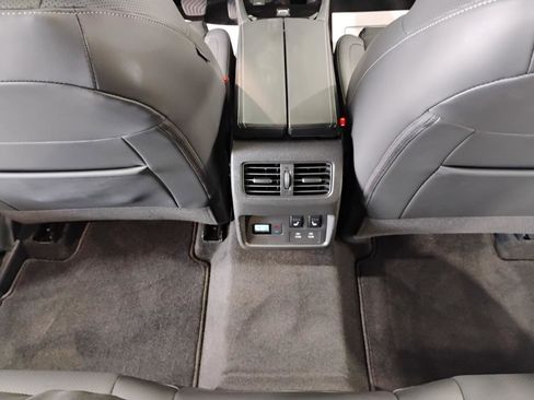 Used 2025 Nissan Rogue Platinum w/ Tech Package image 18