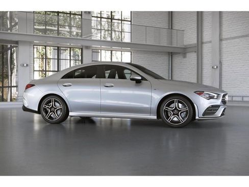 Certified 2022 Mercedes-Benz CLA 35 AMG 4MATIC image 15