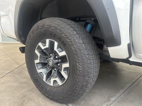 Used 2023 Toyota Tacoma TRD Off-Road image 11
