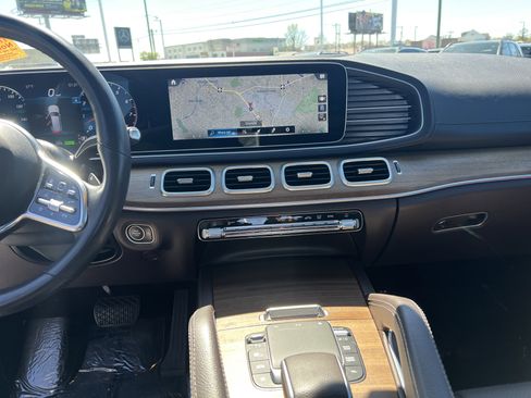 Used 2023 Mercedes-Benz GLS 450 450 image 31