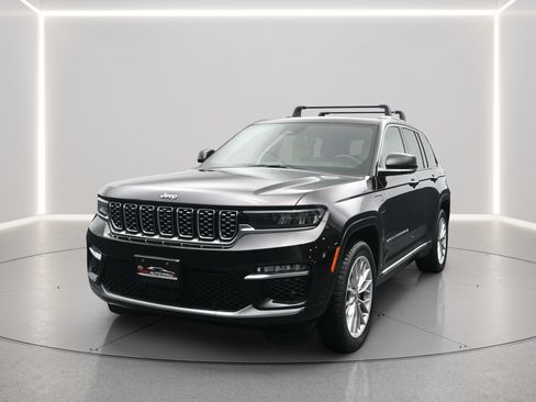 Used 2022 Jeep Grand Cherokee Summit w/ Advanced Protech Group IV AWD/4WD image 20