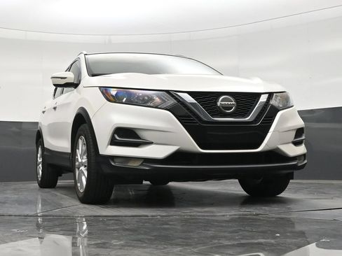 Used 2021 Nissan Rogue Sport SV FWD image 25