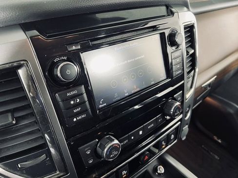 Used 2019 Nissan Titan Platinum Reserve w/ Platinum Utility Package image 31