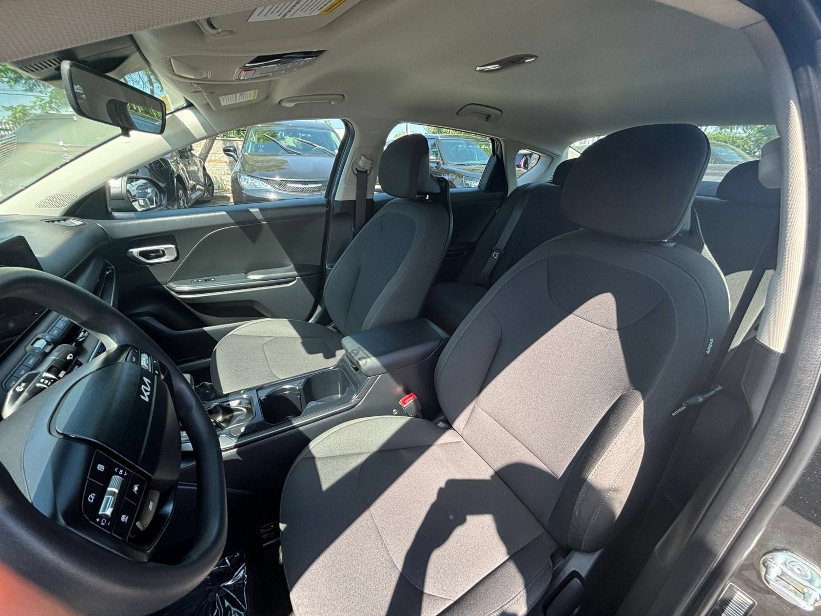 Used 2026 Kia K4 FWD image 36