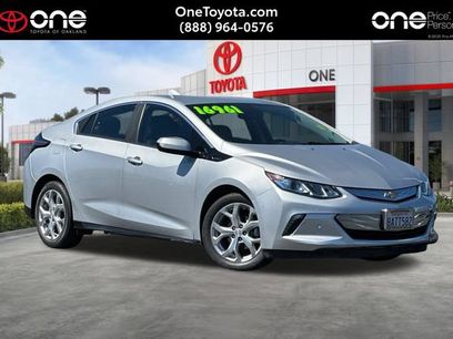 Used 2017 Chevrolet Volt Premier w/ Driver Confidence II Package