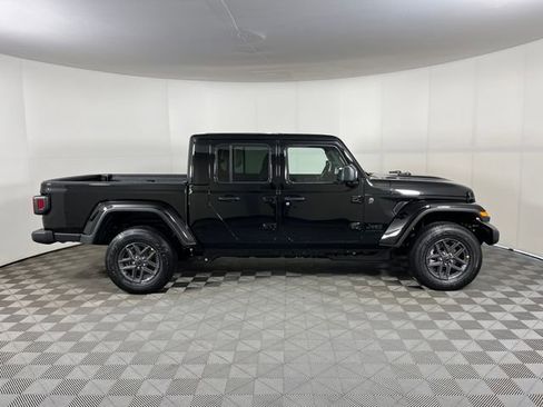 New 2026 Jeep Gladiator Sport image 4