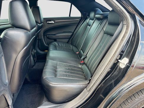 Used 2015 Chrysler 300 S AWD/4WD image 11