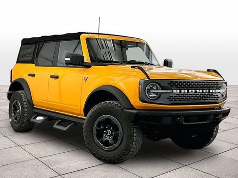 Certified 2021 Ford Bronco Badlands AWD/4WD image 2