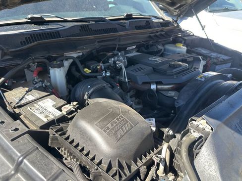 Used 2018 RAM 2500 Limited RWD image 21