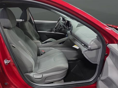 Certified 2023 Hyundai Elantra SEL image 27