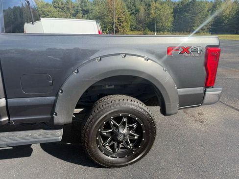 Used 2019 Ford F350 Lariat w/ Chrome Package image 25