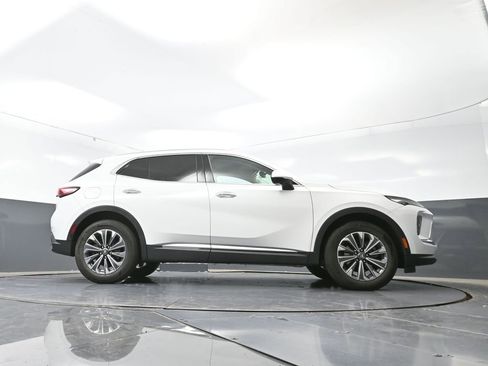 Used 2024 Buick Envision Preferred image 50