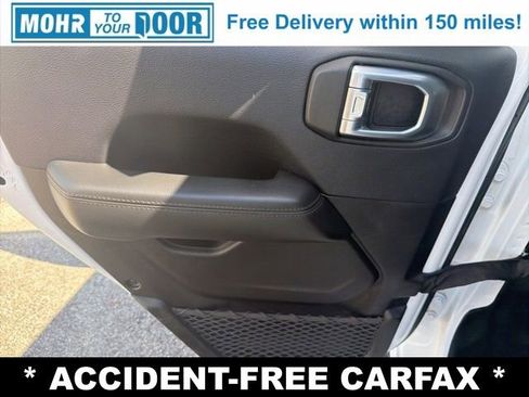 Used 2021 Jeep Wrangler Unlimited Sahara image 28