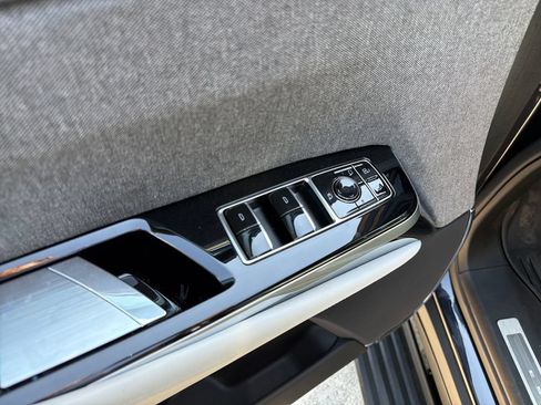 Used 2025 Cadillac Escalade Sport Platinum AWD/4WD image 22
