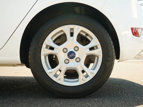Used 2016 Ford Fiesta SE FWD image 15