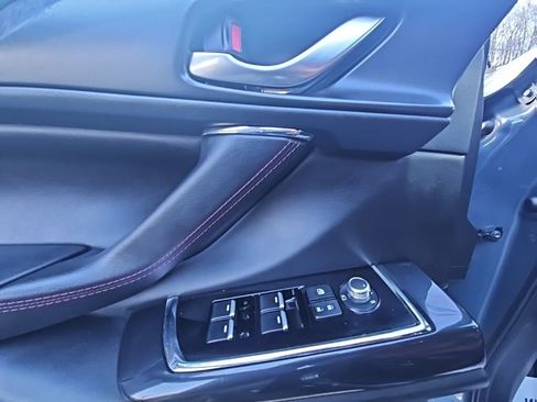 Used 2023 MAZDA CX-9 Carbon Edition image 9