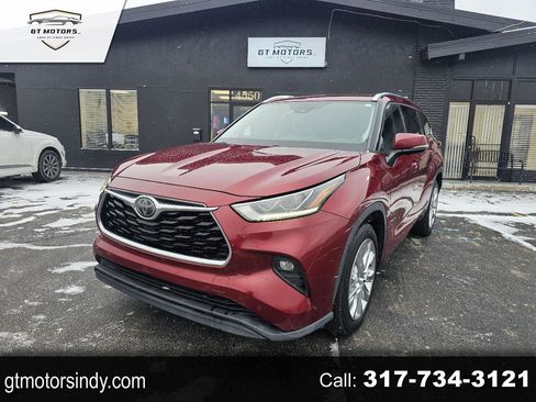 Used 2020 Toyota Highlander Limited image 1