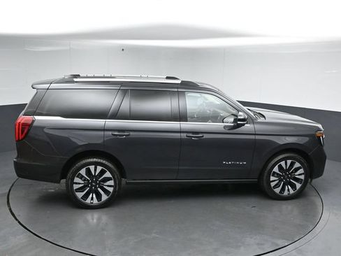 Certified 2025 Ford Expedition Platinum w/ Driver's Package AWD/4WD image 50