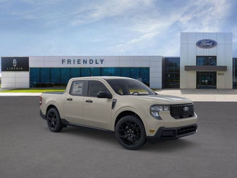 New 2025 Ford Maverick XLT w/ XLT Luxury Package image 7