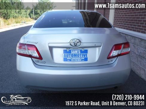 Used 2010 Toyota Camry LE image 27