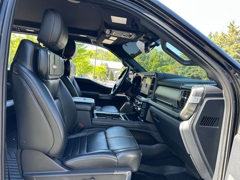 Used 2023 Ford F450 Platinum w/ FX4 Off-Road Package AWD/4WD image 64