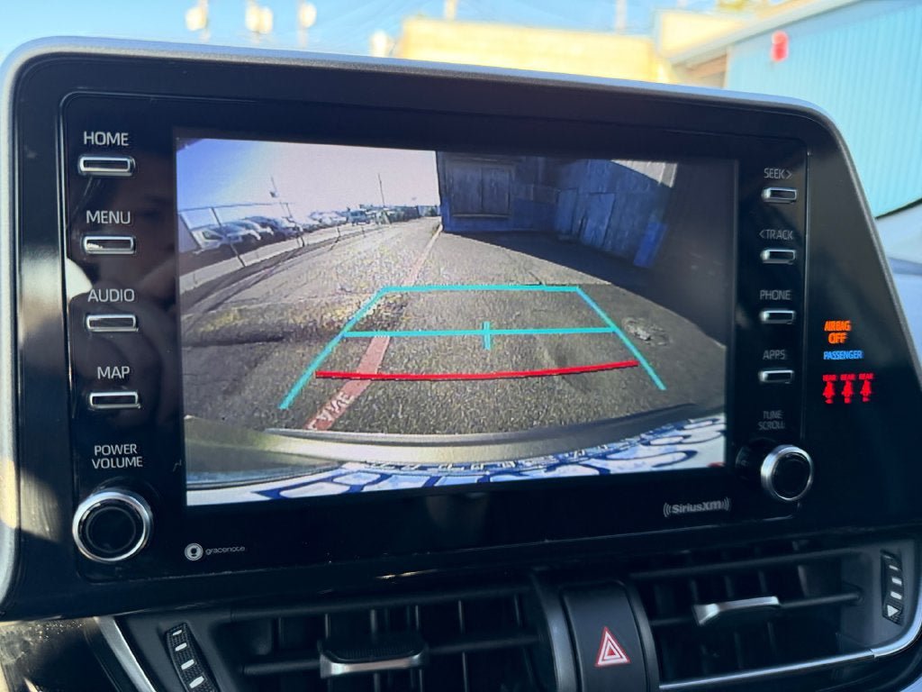 Used 2021 Toyota C-HR LE FWD image 17