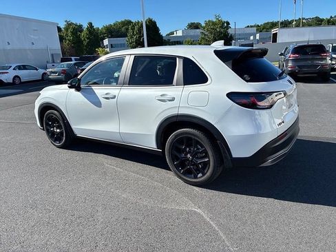 Used 2023 Honda HR-V Sport image 13