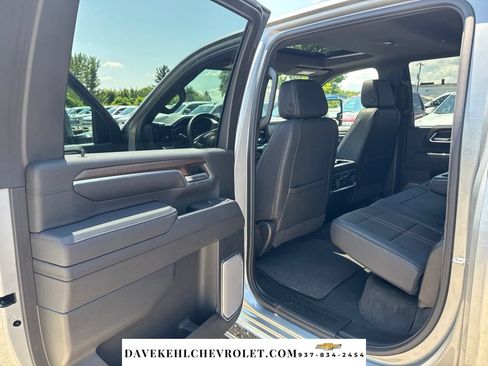 Used 2025 Chevrolet Silverado 3500 High Country w/ High Country Premium Package AWD/4WD image 20