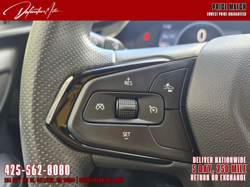 Used 2022 Chevrolet Bolt EUV LT image 32