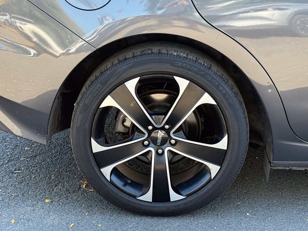Used 2019 Subaru Impreza 2.0i w/ Eyesight AWD/4WD image 7