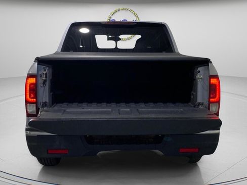 Used 2017 Honda Ridgeline RTL-T image 9