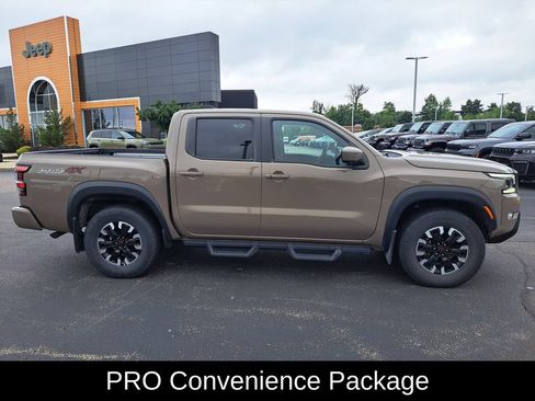 Used 2023 Nissan Frontier PRO-4X w/ Pro Convenience Package AWD/4WD image 2
